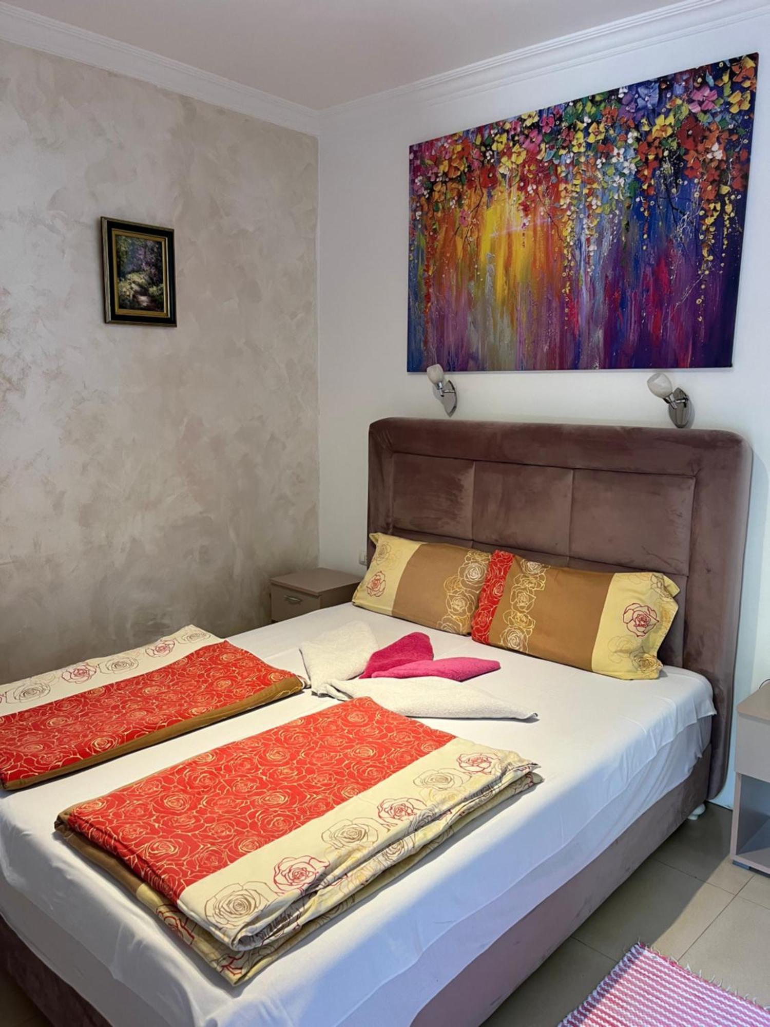 Sobe Sa Sopstvenim Kupatilom Private Rooms Bathroom In Center Novi Sad Luaran gambar